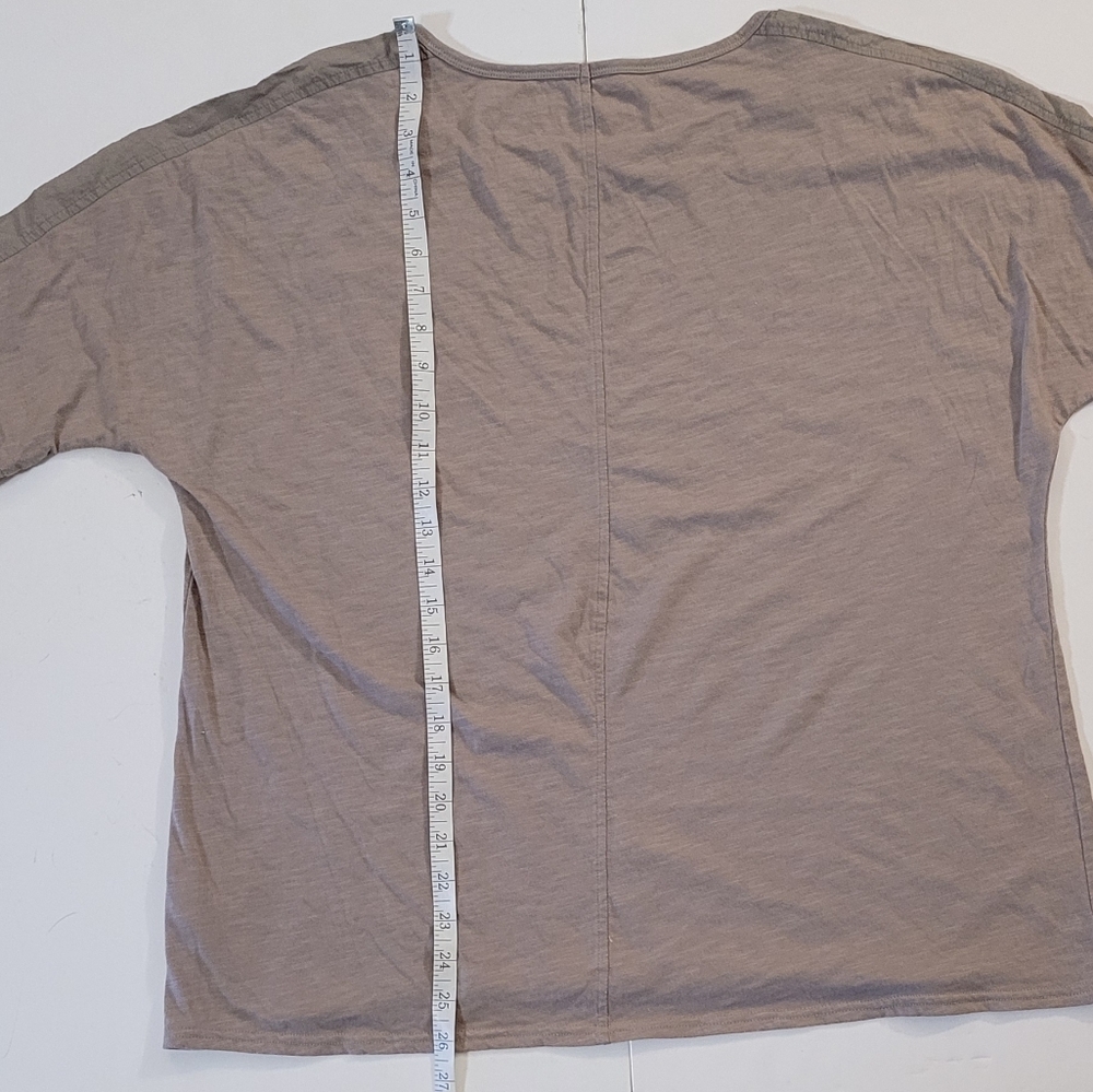 Lightweight Top - Picture 7 of 8